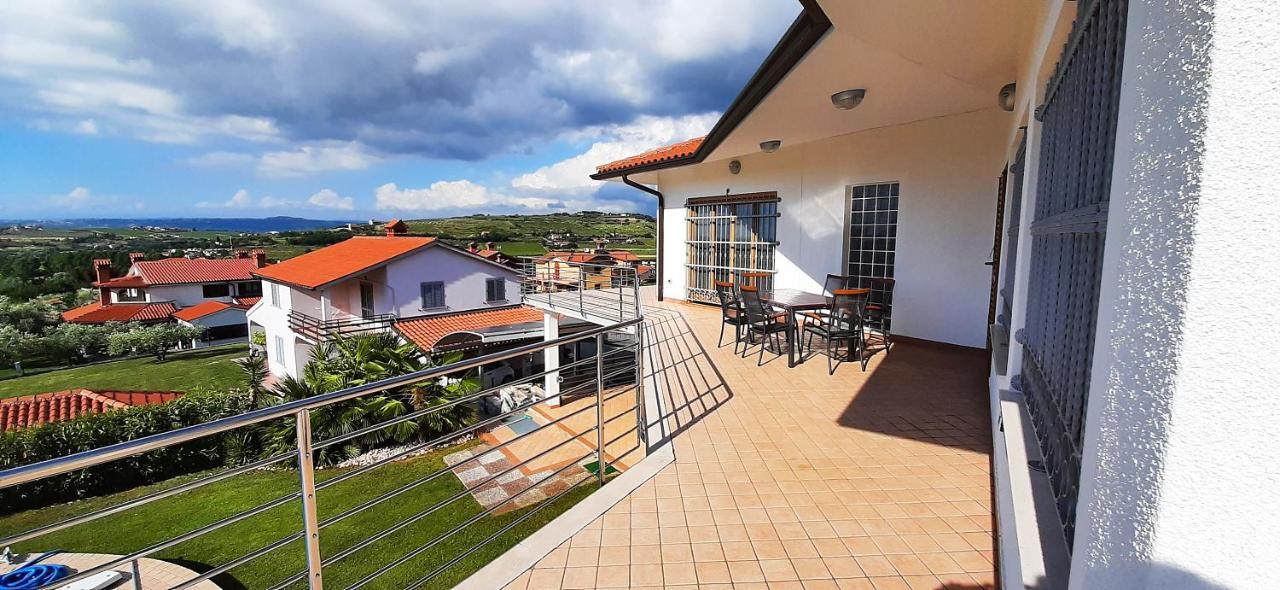 Relax Vila Kampel Koper Exterior foto